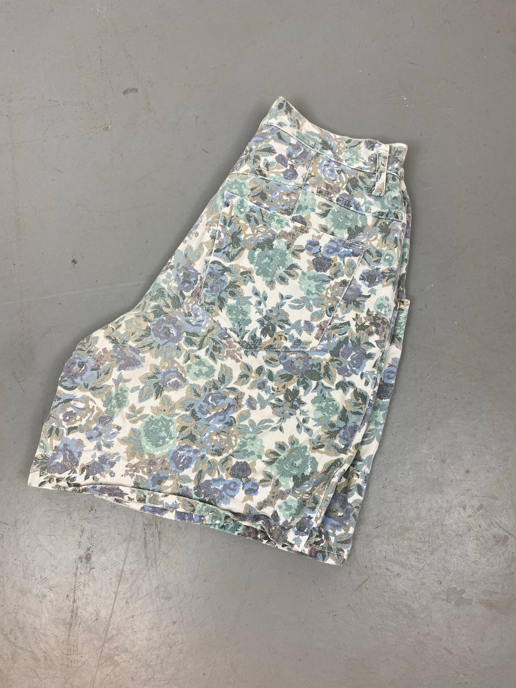 90s floral denim high waisted shorts