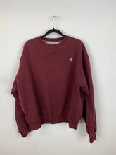 Load image into Gallery viewer, Burgundy champion crewneck - S