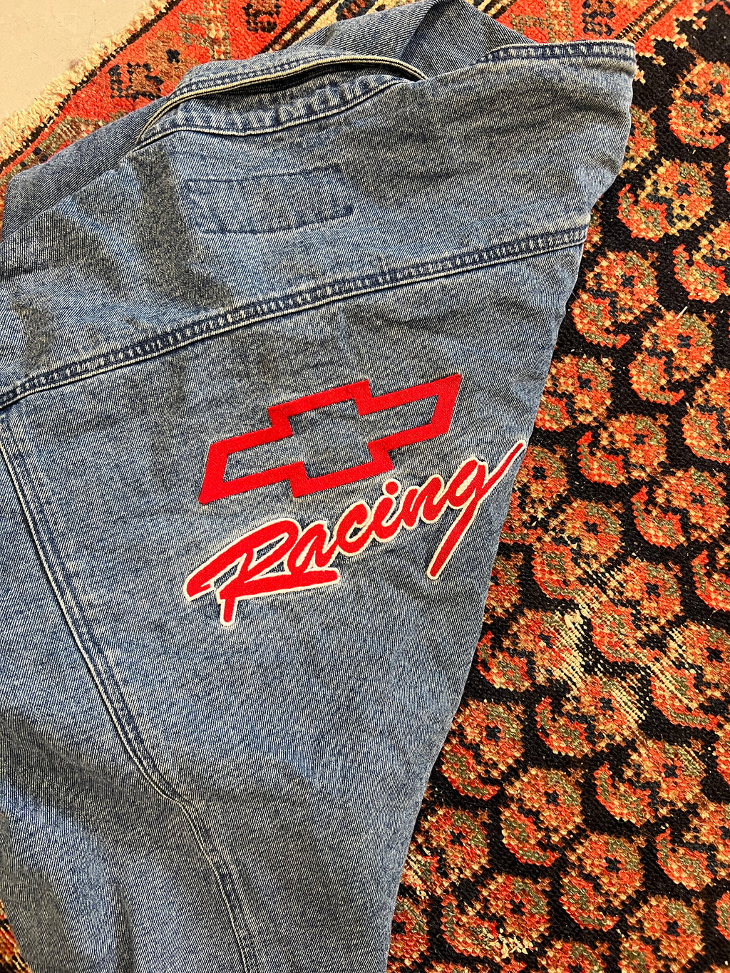 VIBTAGE FRONT AND BACK CHEVY JACKET - LARGE