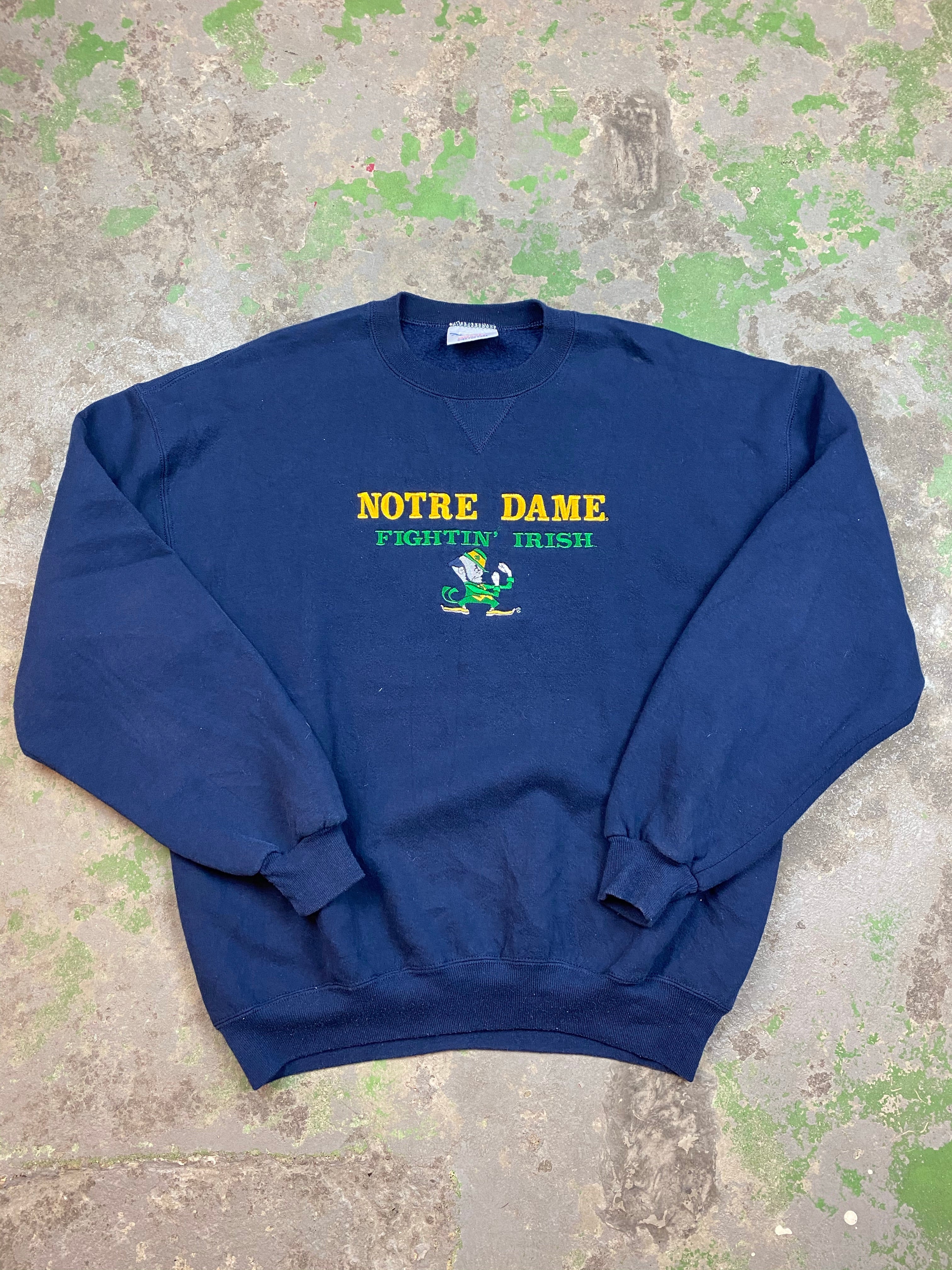 Embroidered Notre dame crewneck