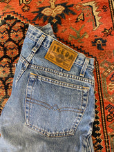 Load image into Gallery viewer, 90s High Waisted Ikeda Denim Jeans - 26in