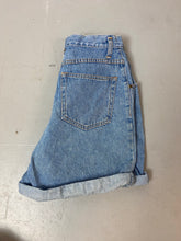 Load image into Gallery viewer, Vintage High Waisted Cuffed Pleated Denim Shorts - 28in