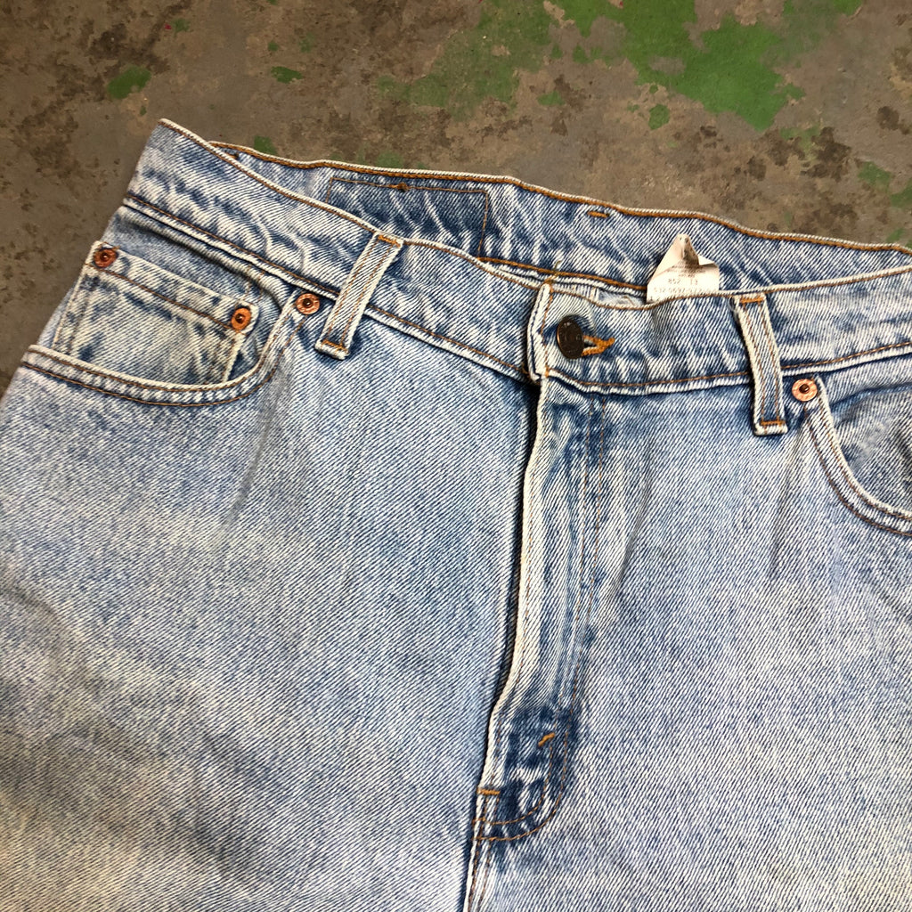 High waisted Levi’s mom jeans