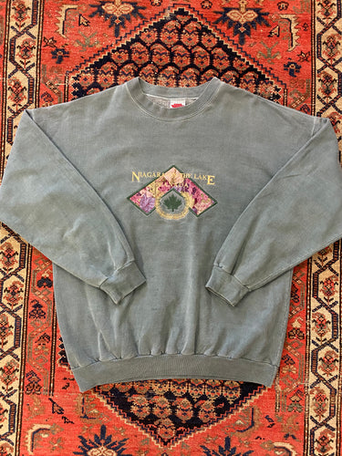 Vintage Niagara Lake Crewneck - L