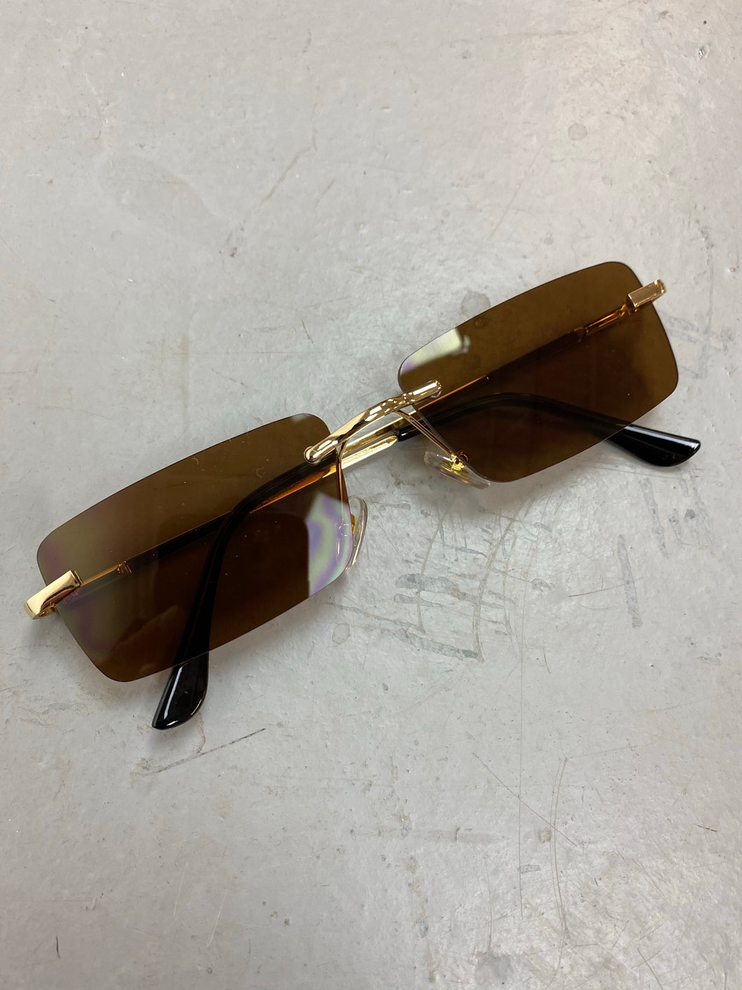 Brown tinted metal sunglasses