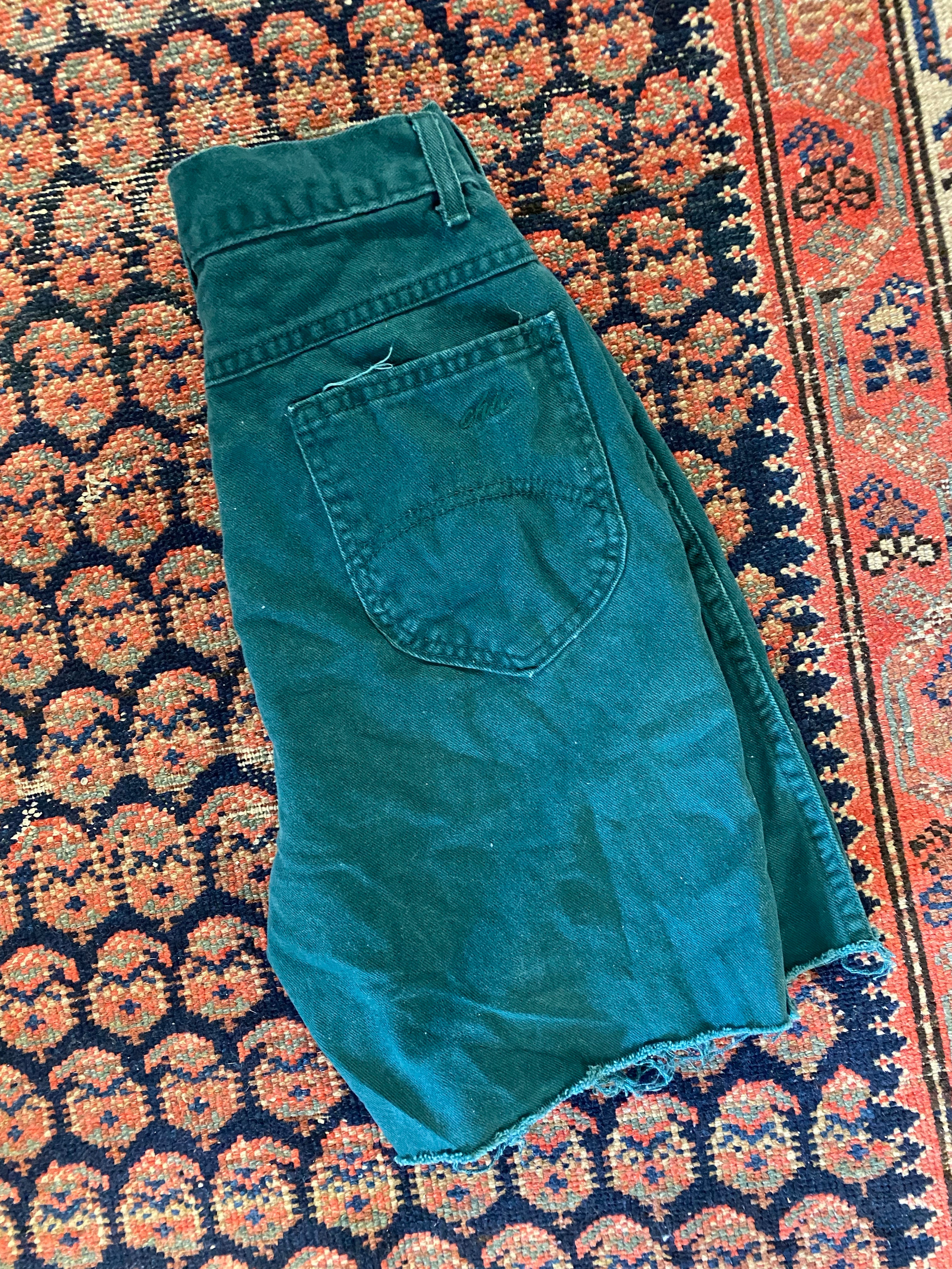 90s High Waisted Chic Denim Frayed Shorts - 24in