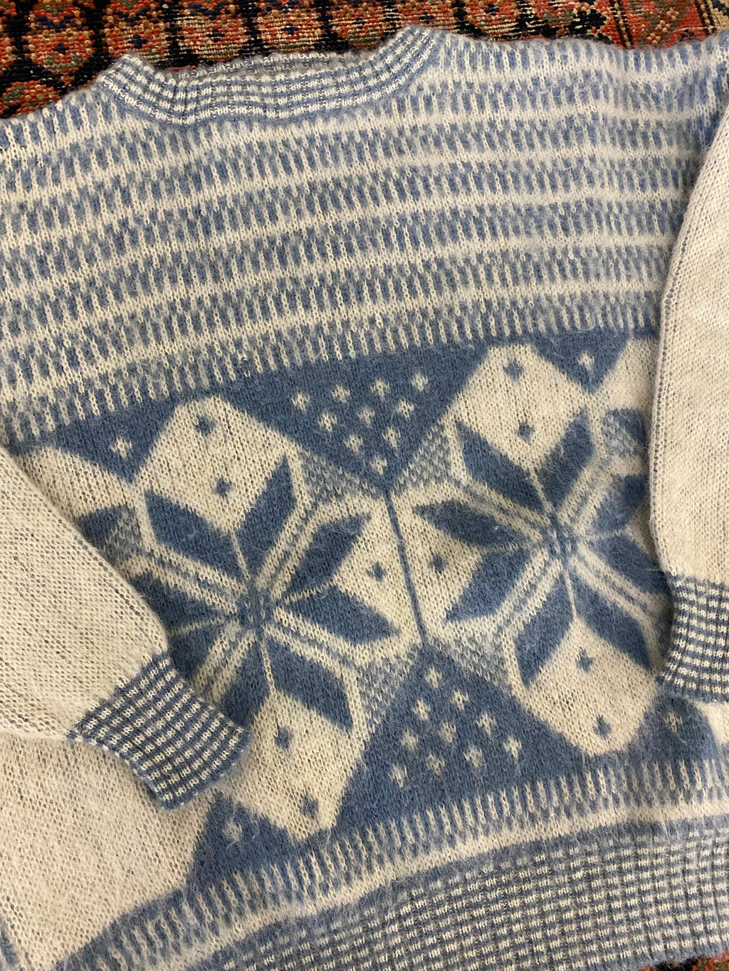 Vintage Snowflake Knit Sweater - M