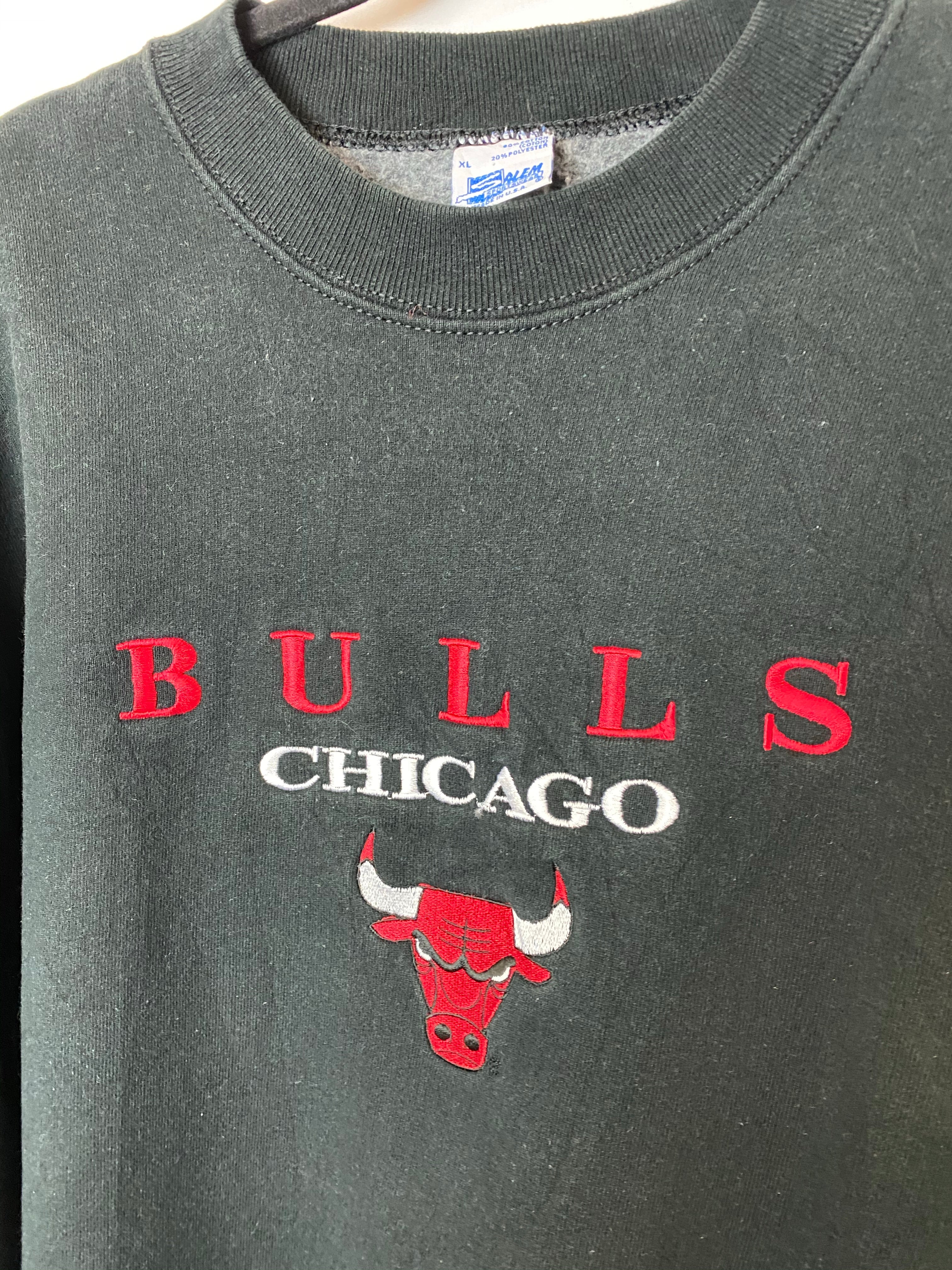 90s Embroidered Chicago Bulls Crewneck - L/XL