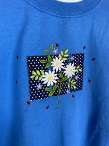 Embroidered Daisy crewneck