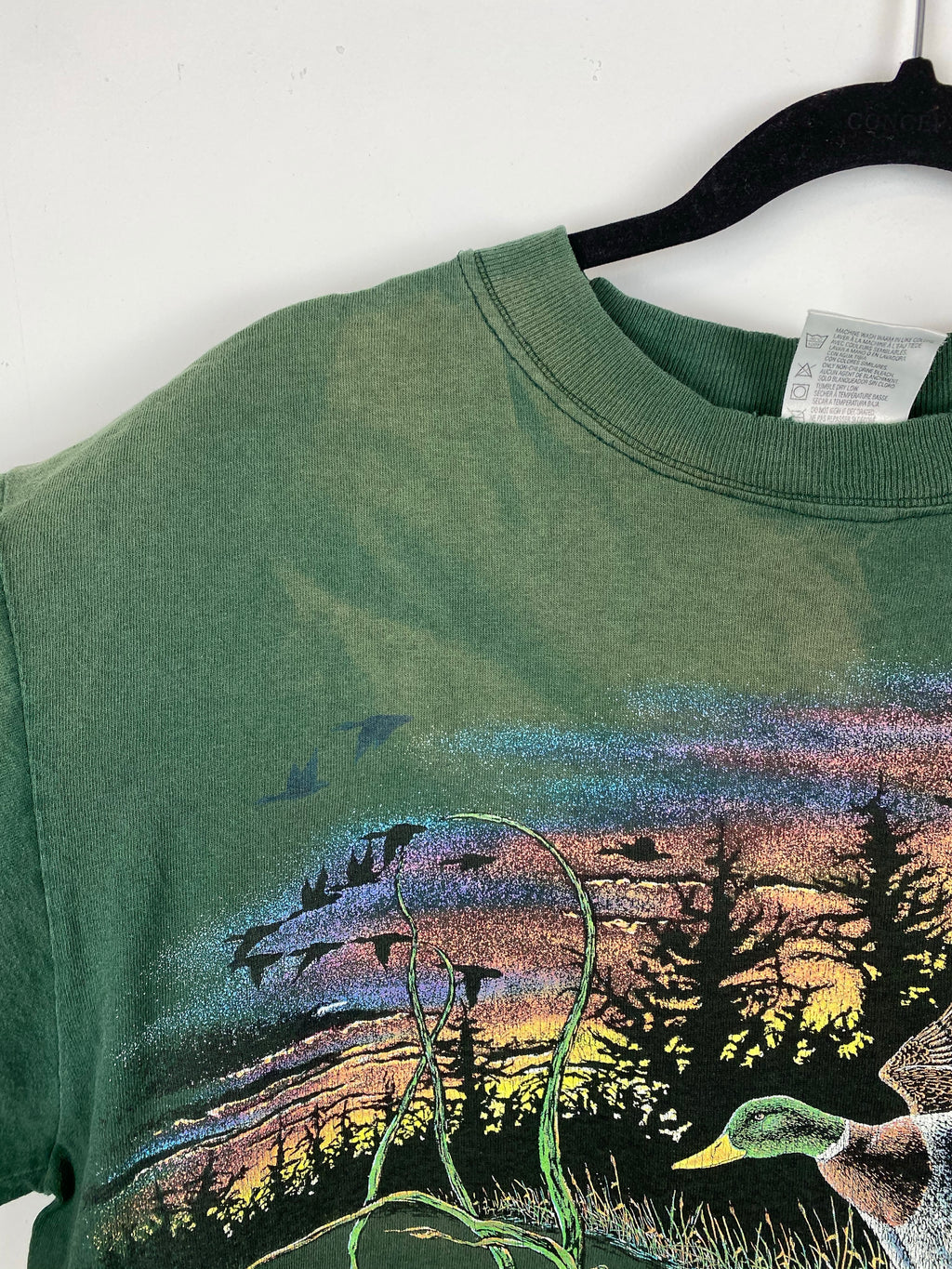 Vintage wildlife t shirt