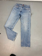 Load image into Gallery viewer, 90s straight leg Tommy denim