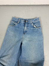 Load image into Gallery viewer, Baggy 90s high waisted denim