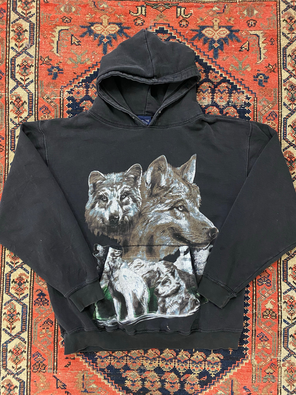 Vintage Wolf Print Hoodie - L