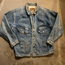 Load image into Gallery viewer, Vintage Denim Jacket