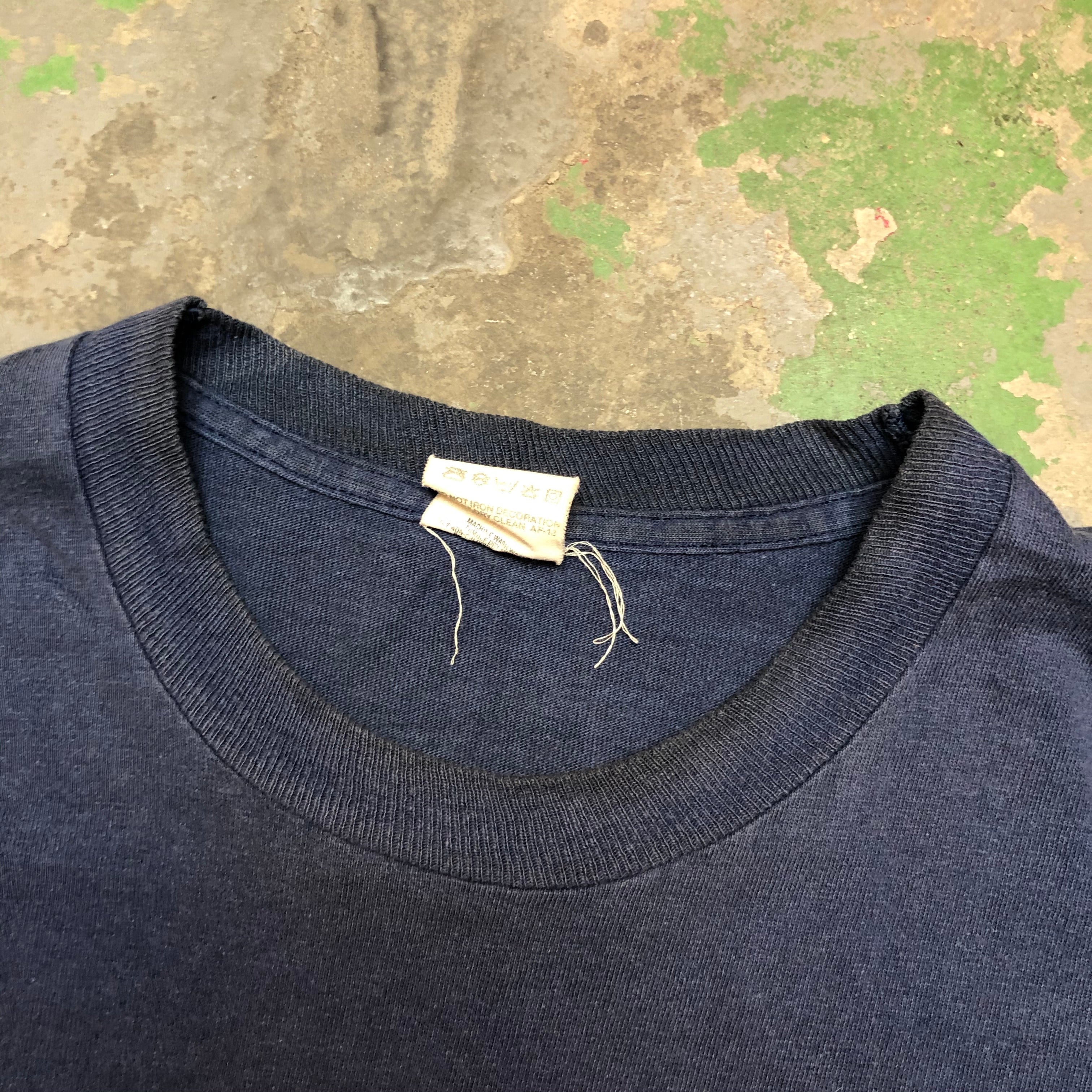 American Airlines t shirt