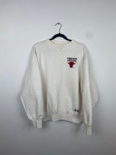 Load image into Gallery viewer, 90s Logo 7 Chicago Bulls embroidered crewneck