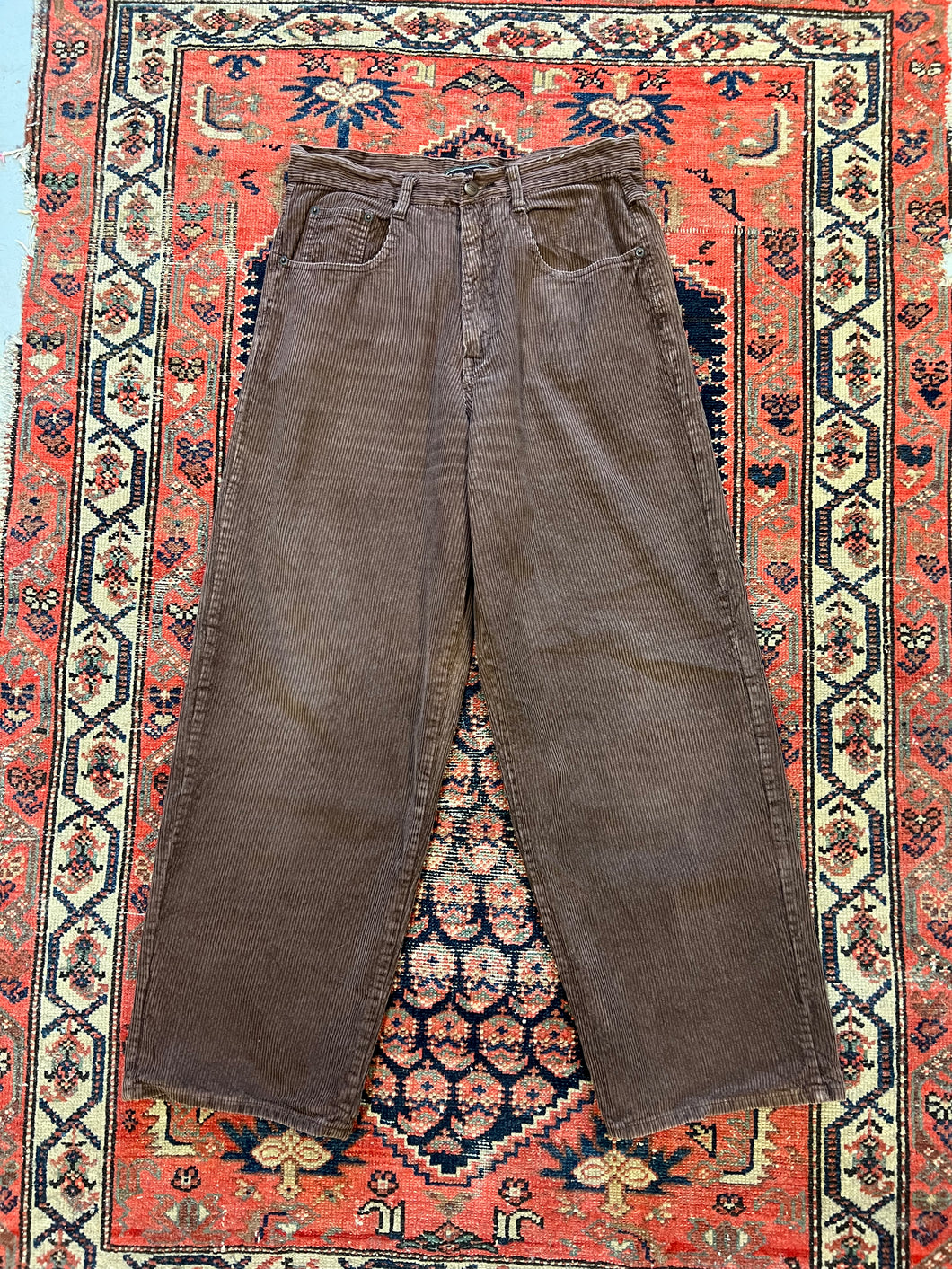 VINTAGE BROWN CORDUROY PANTS - 30IN/W