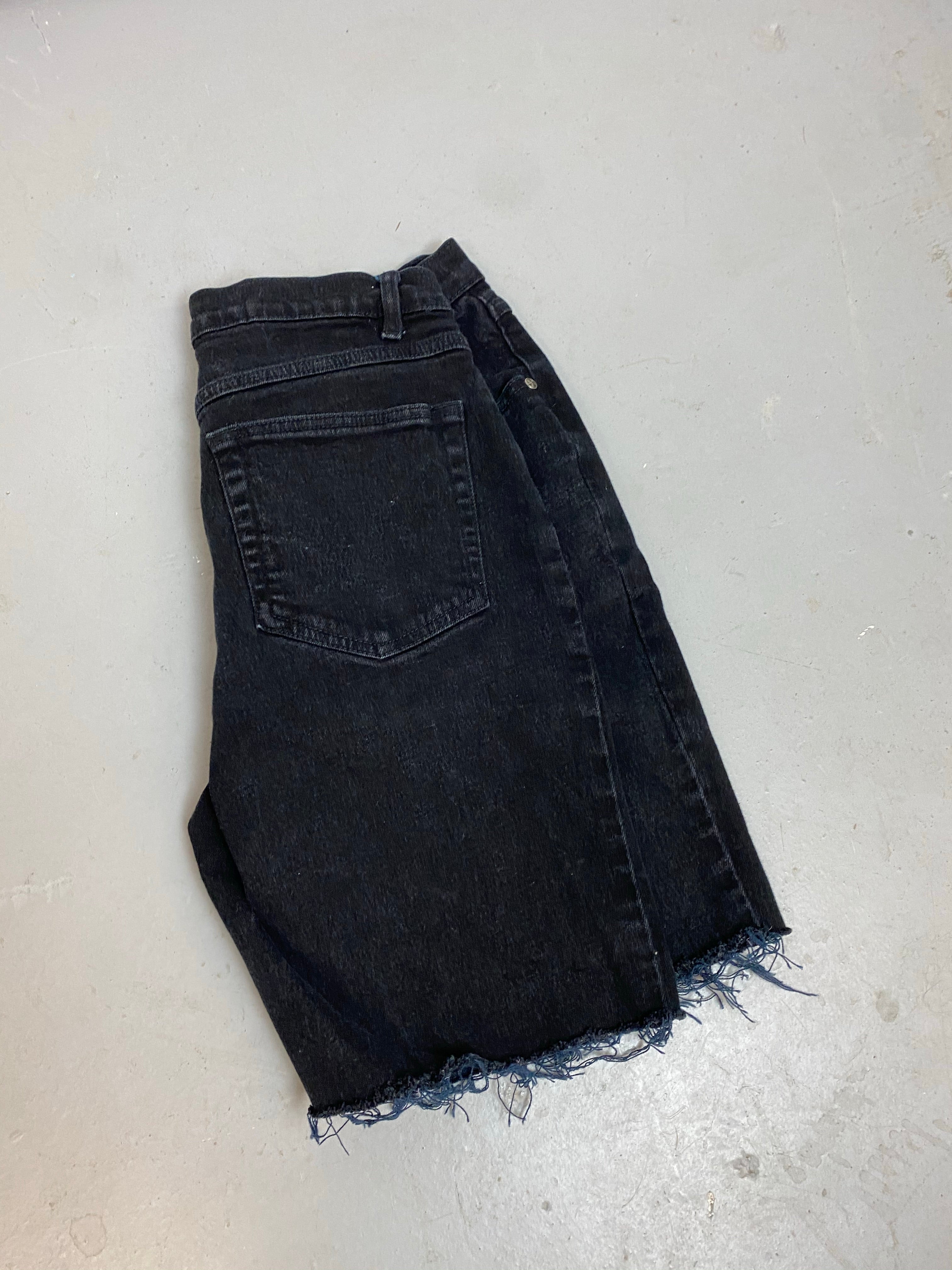 Vintage Cherokee High Waisted Frayed Denim Shorts - 29in
