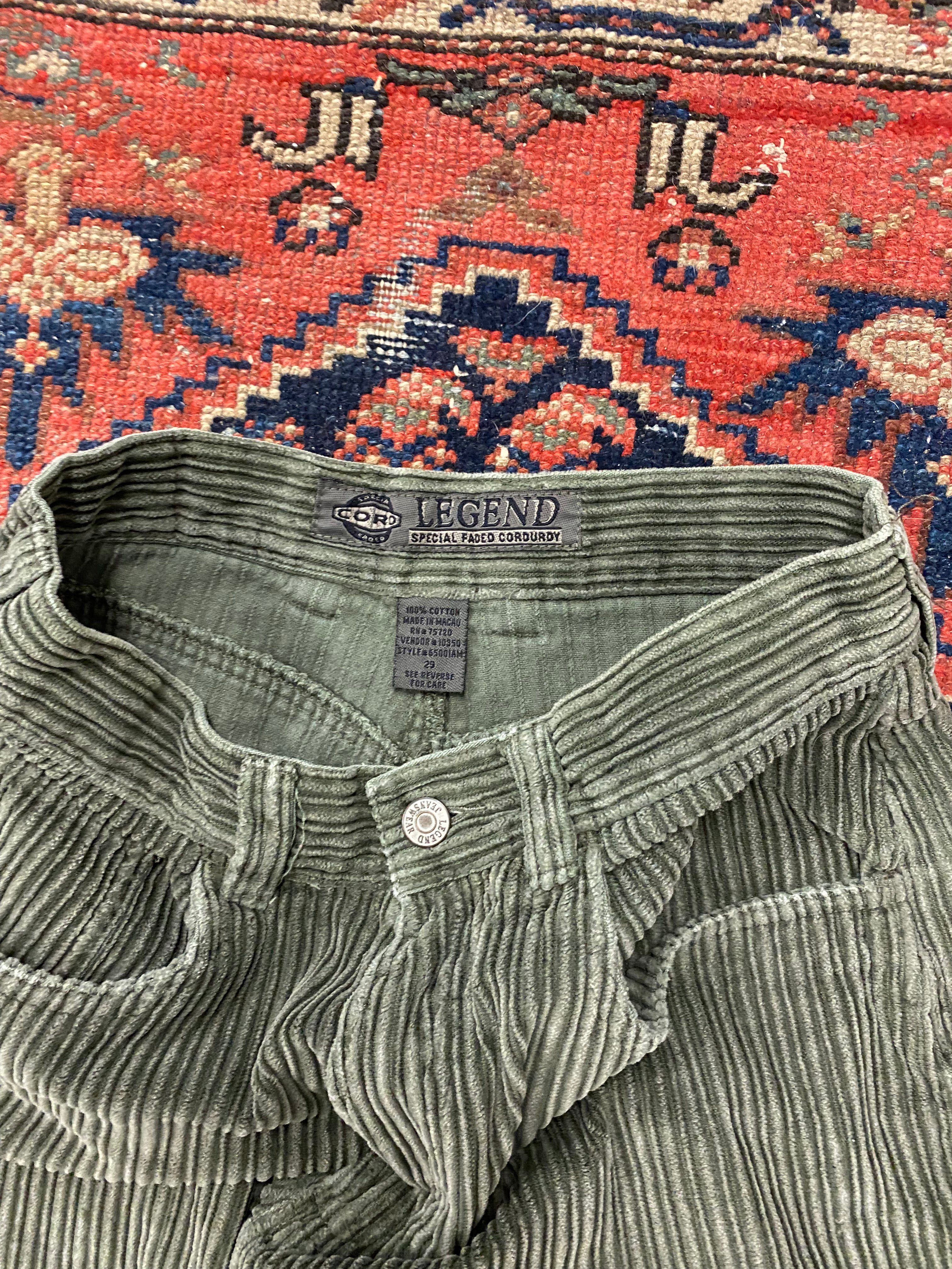 Vintage Baggy High Waisted Corduroy Pants - 28In/W