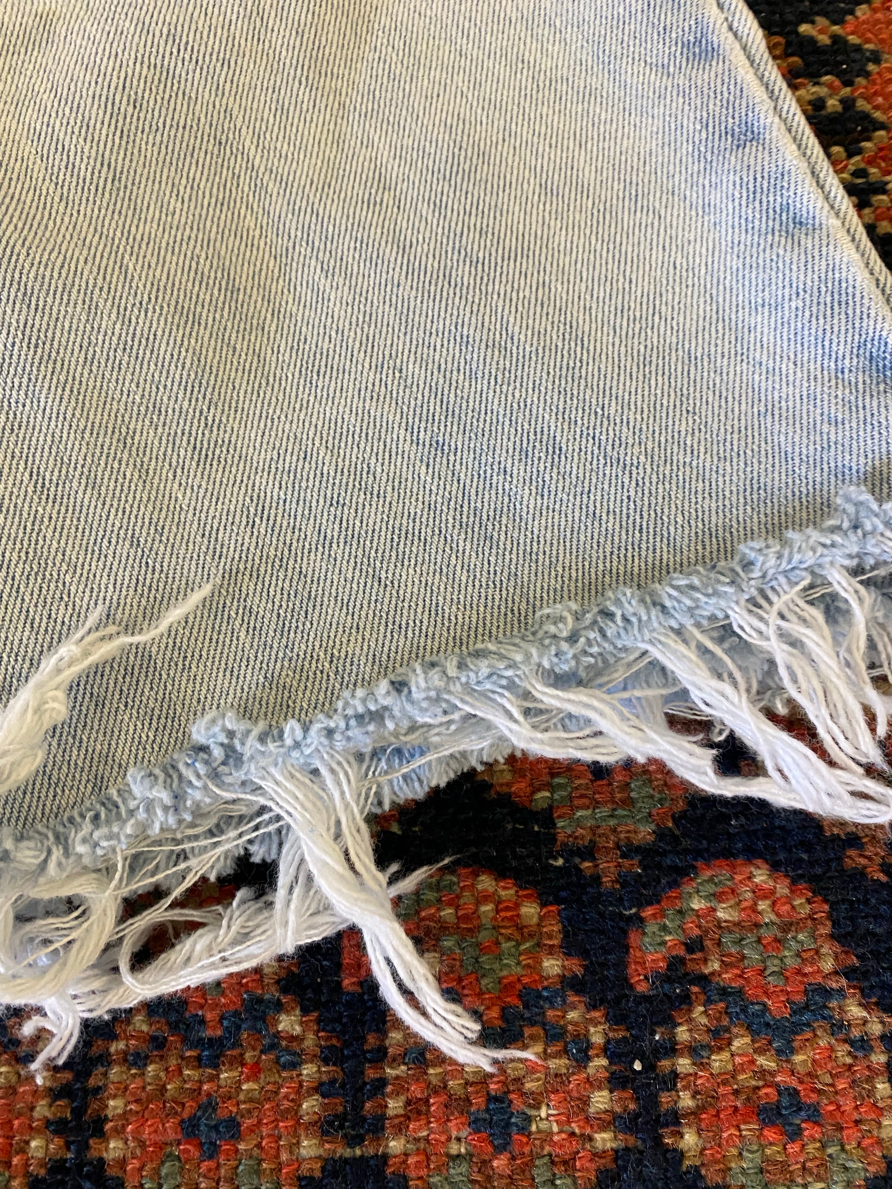 Vintage Light Wash Levis High Waisted Denim Shorts - 27in