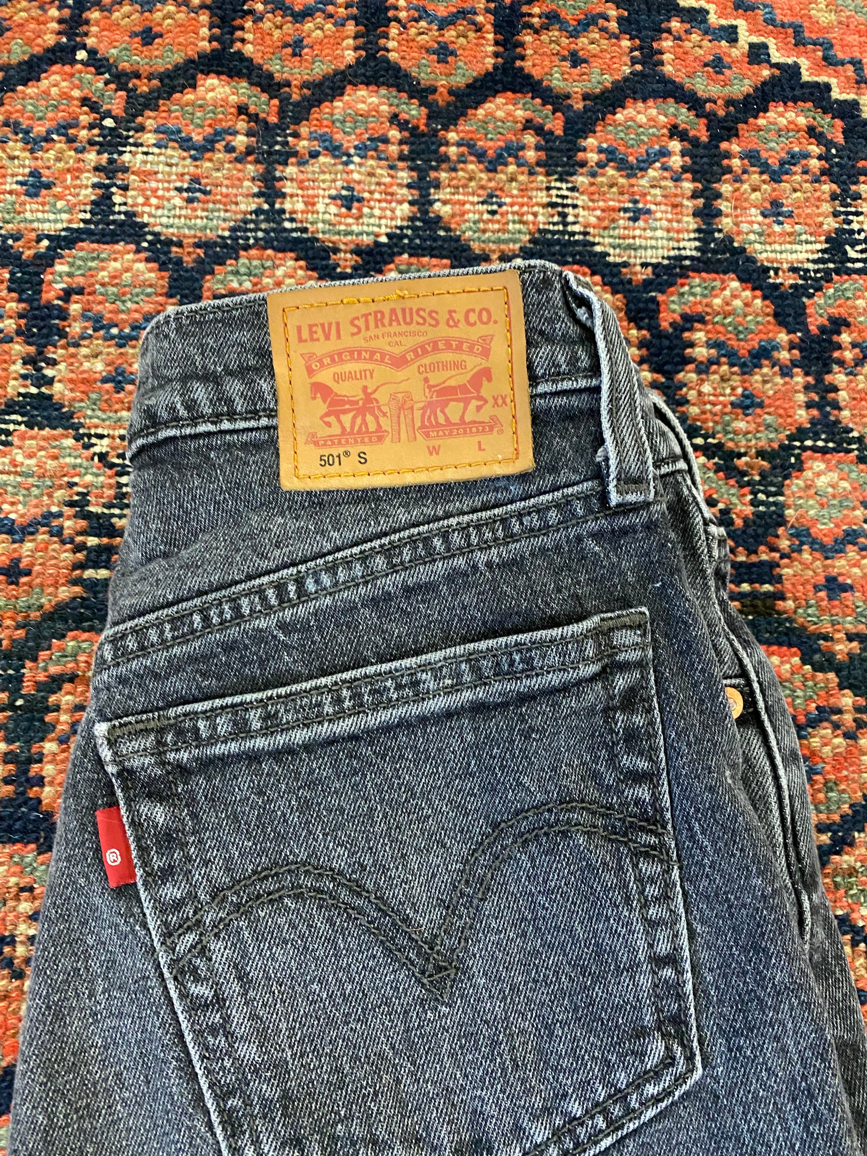Vintage High Waisted Levis Frayed Denim Shorts - 25in