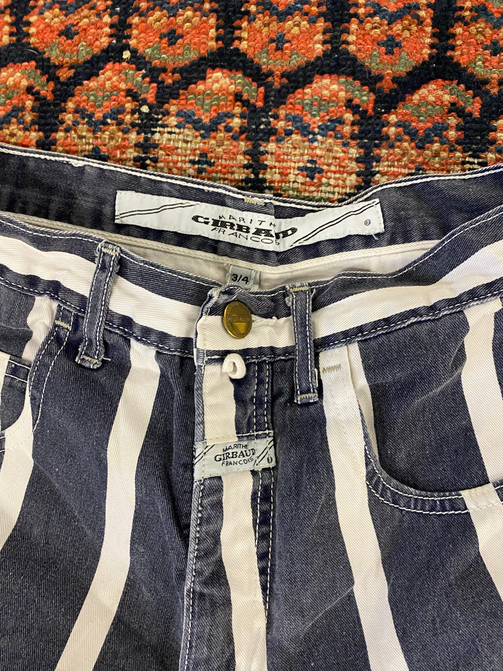 90s High Waisted Striped Shorts - 28in