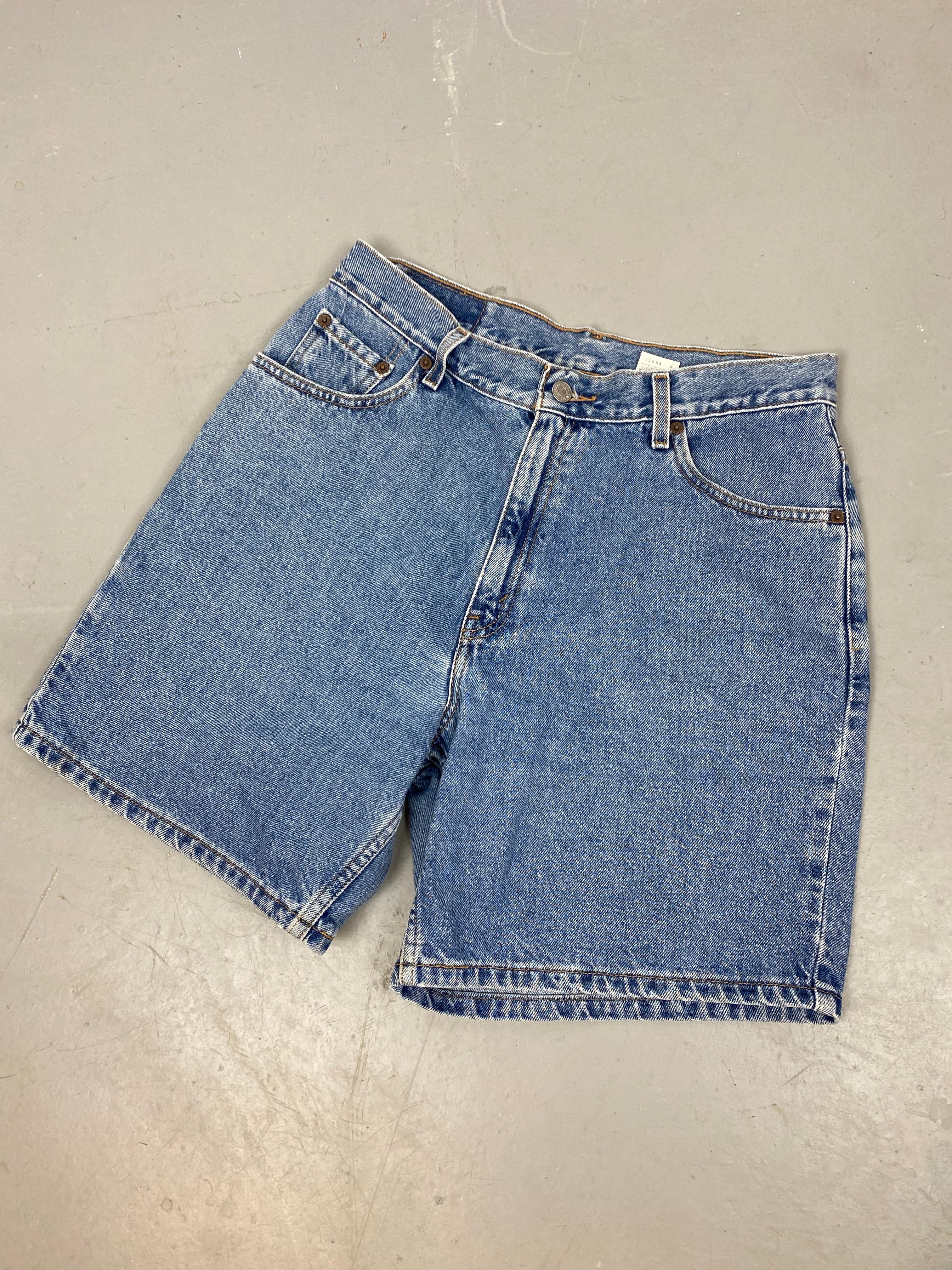 Vintage high waisted Levi’s denim shorts