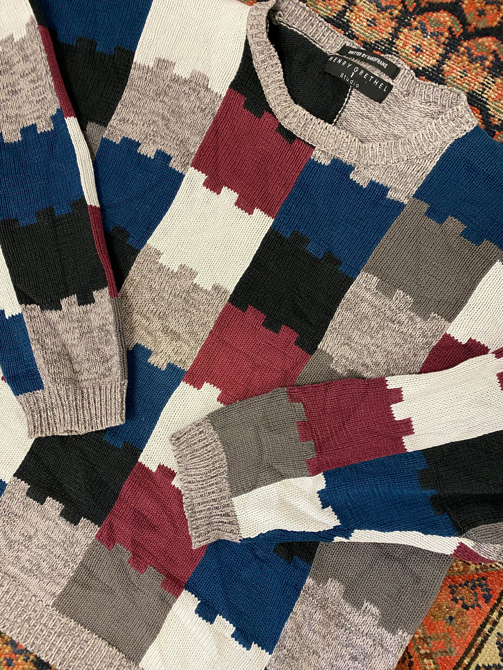 Vintage Patterned Knit Sweater - L