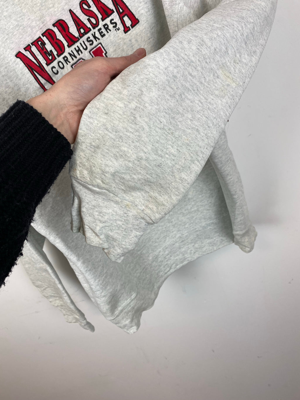 90s Embroidered Nebraska crewneck - L