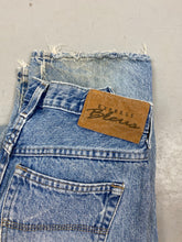 Load image into Gallery viewer, Vintage straight leg Express Blues denim
