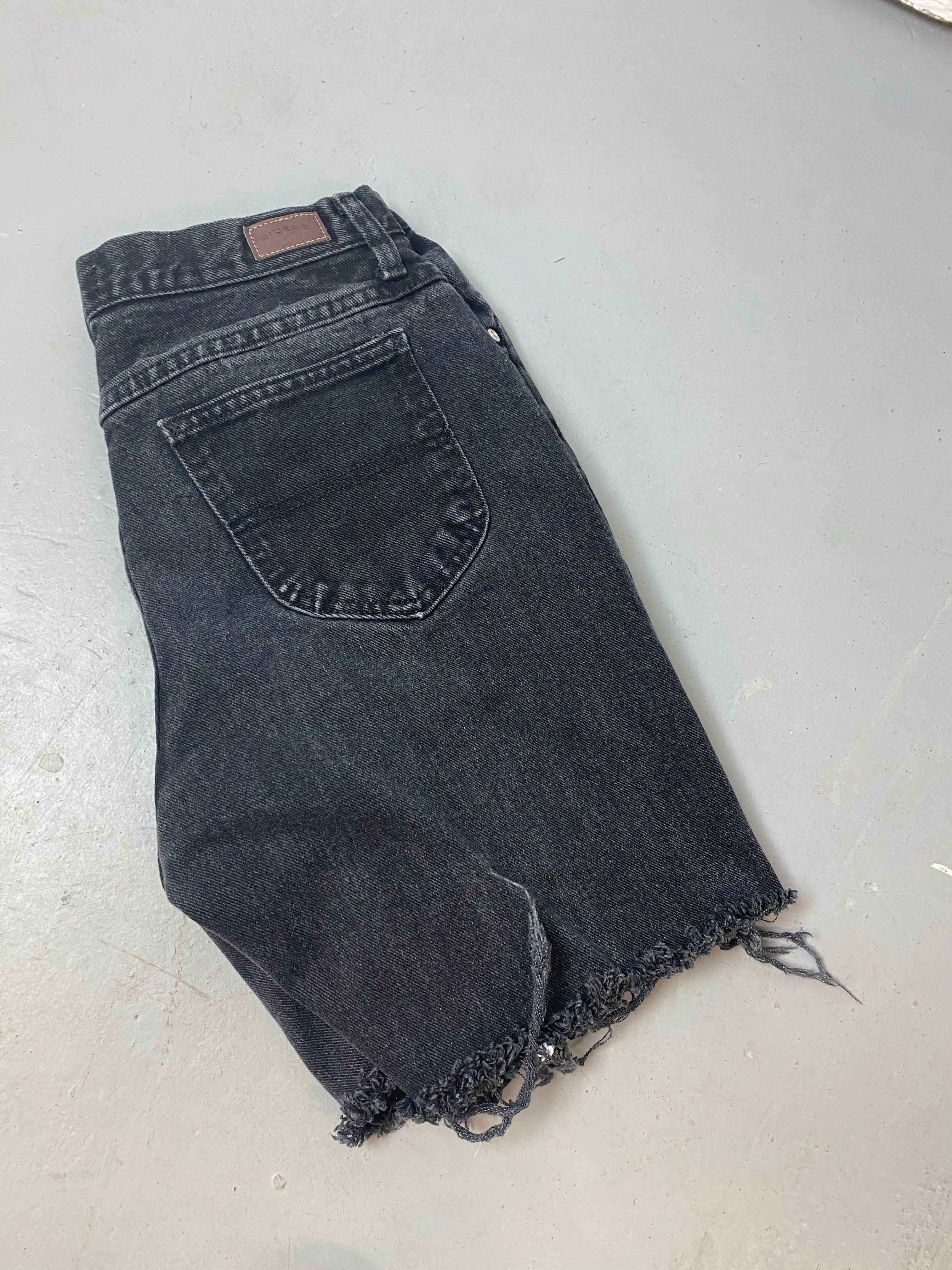 Vintage High Waisted Rider Frayed Denim Shorts - 31in