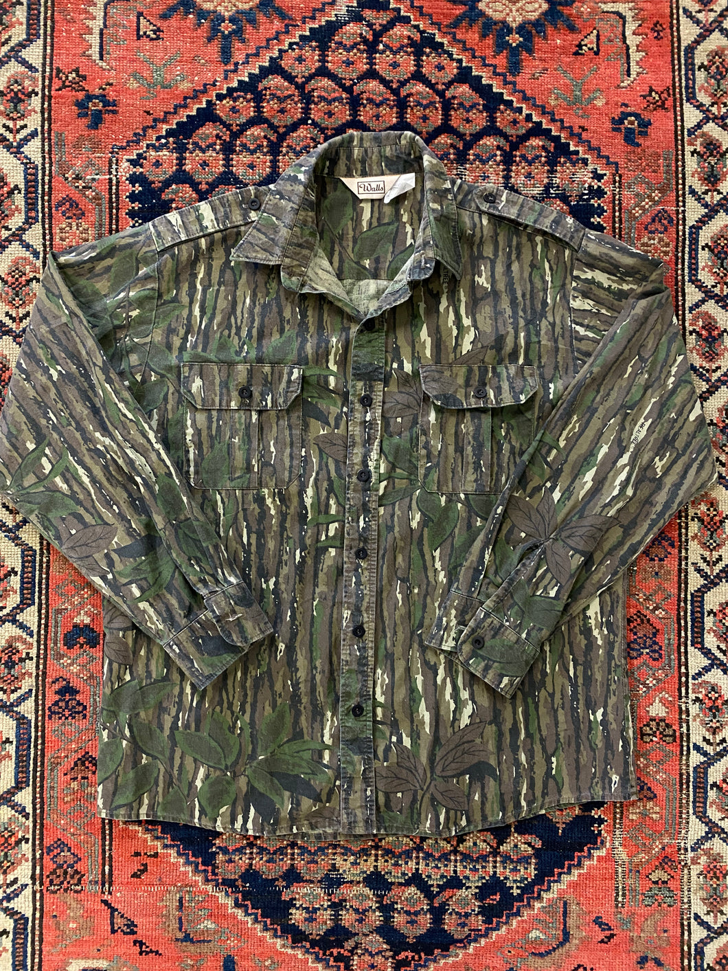 Vintage Real Tree Camo Button Up Shirt - M