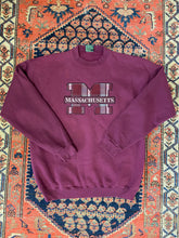 Load image into Gallery viewer, 90s Massachusetts Crewneck - M