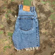 Load image into Gallery viewer, Vintage Authentic denim shorts