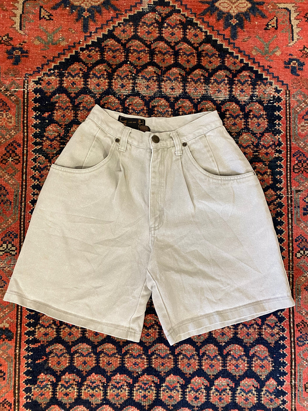 Vintage High Waisted Pleated Eddie Bauer Denim Shorts - 23in