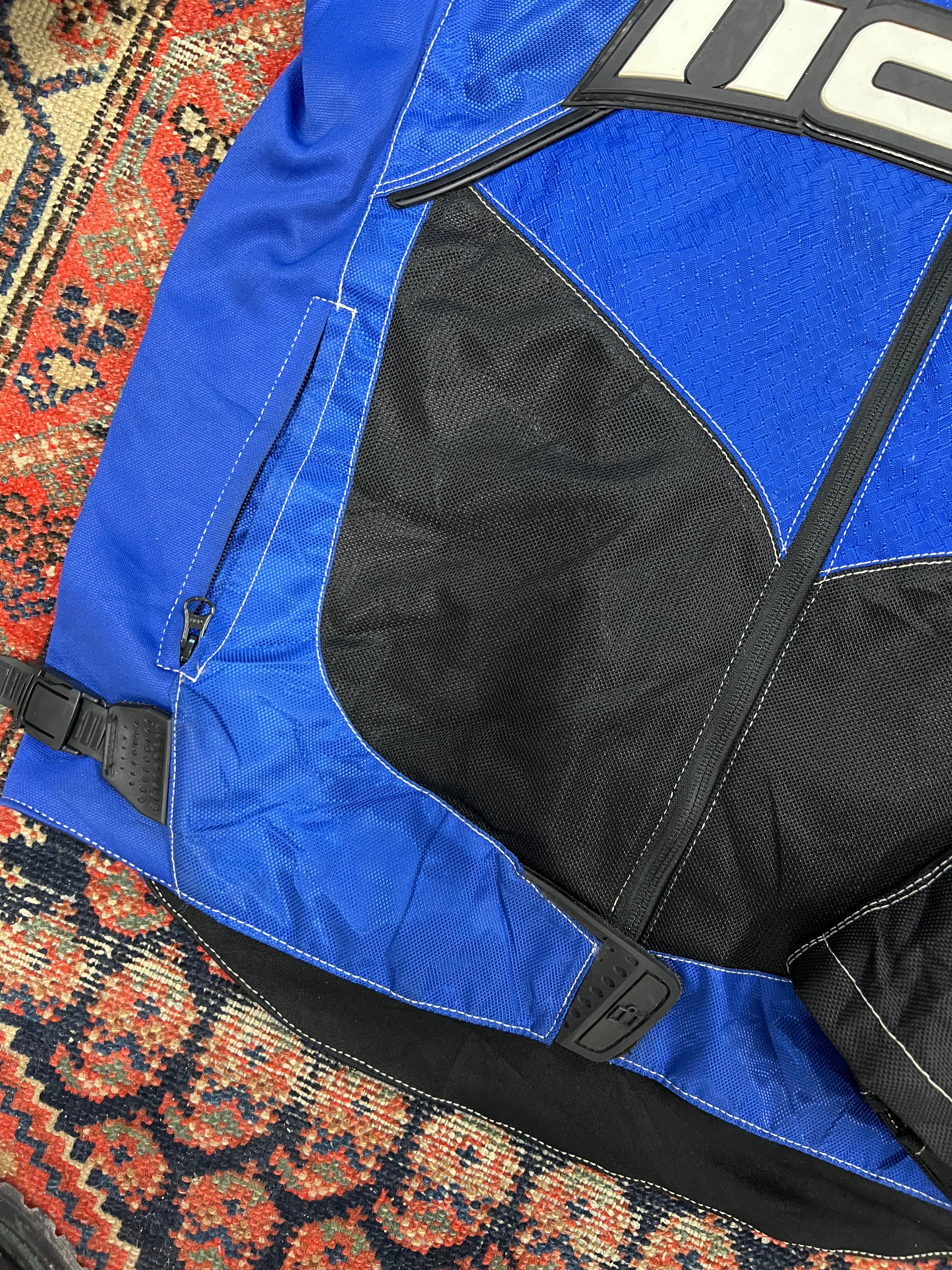 VINTAGE BIKER JACKET - MEDIUM