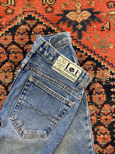 Load image into Gallery viewer, Vintage L.e.i flare denim jeans - 29IN/W