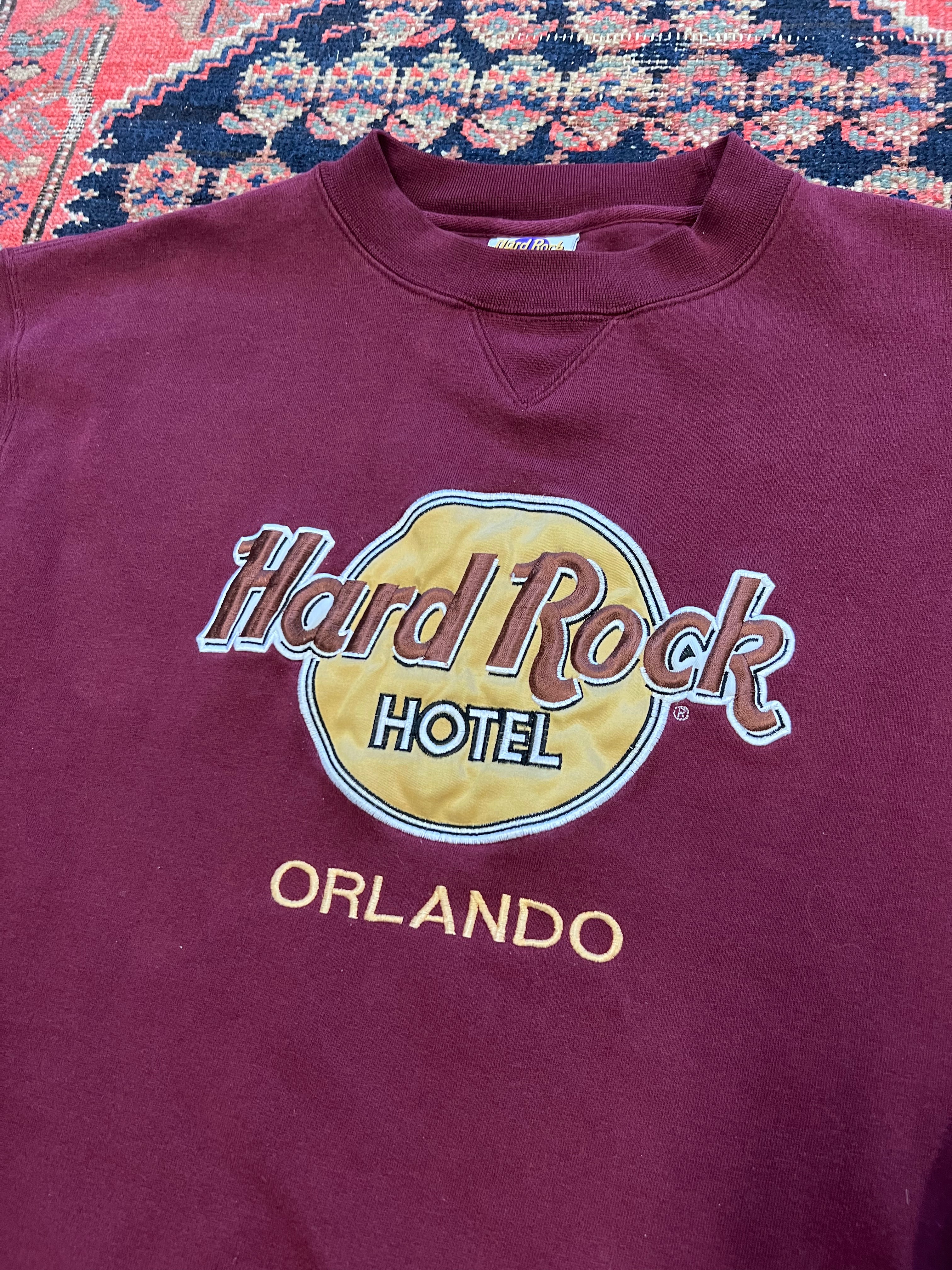 VINTAGE HARD-ROCK CAFE CREWNECK - S/M