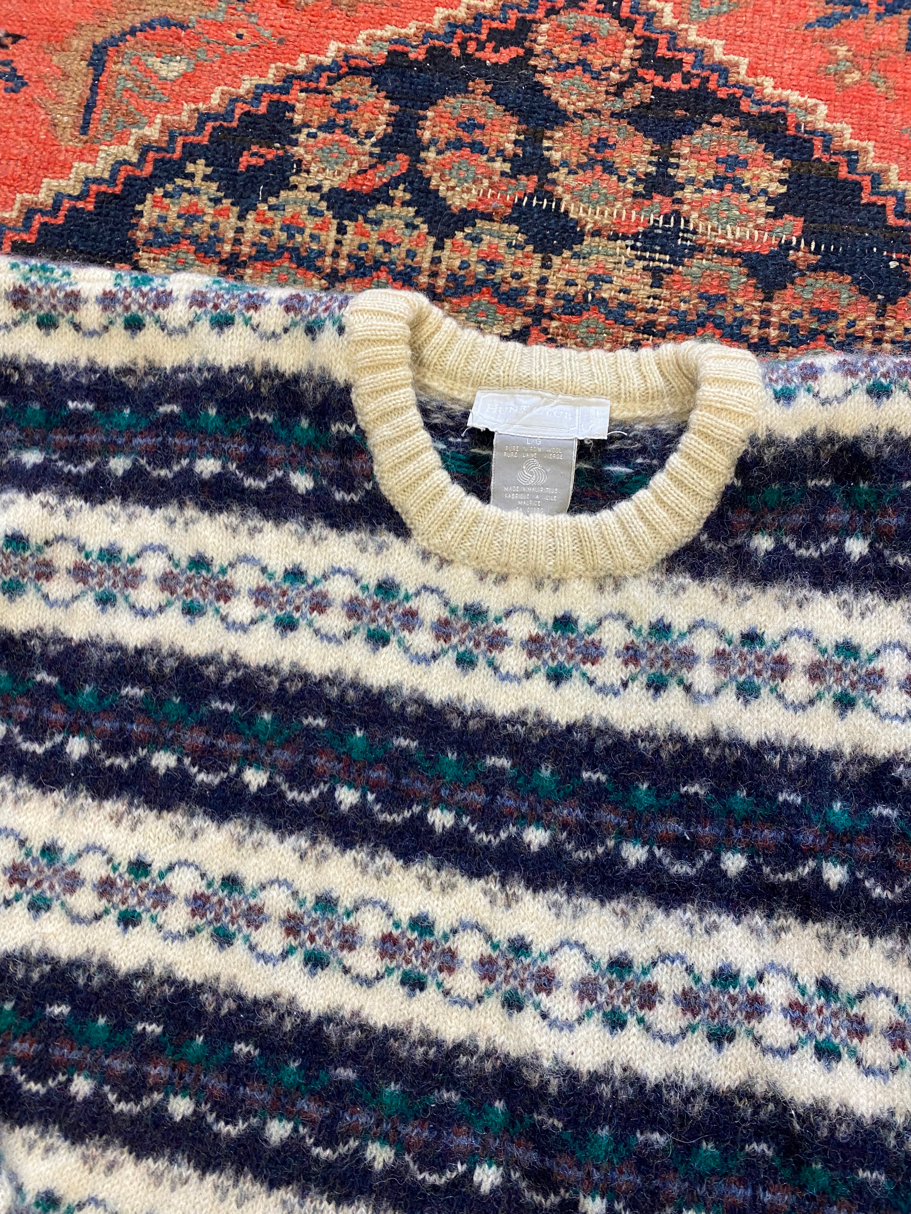 Vintage wool patterned sweater - M