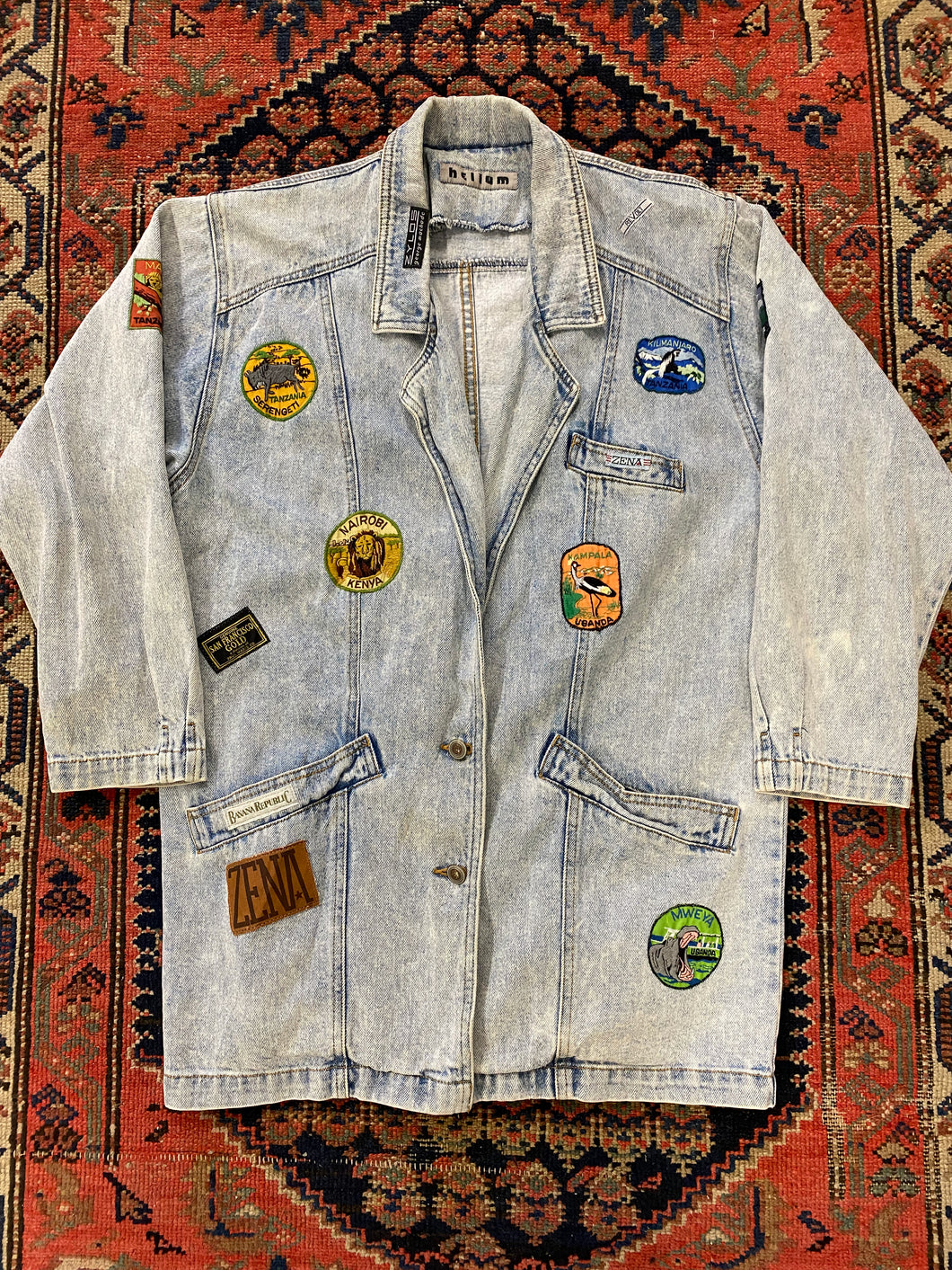 Vintage patched denim jacket - M