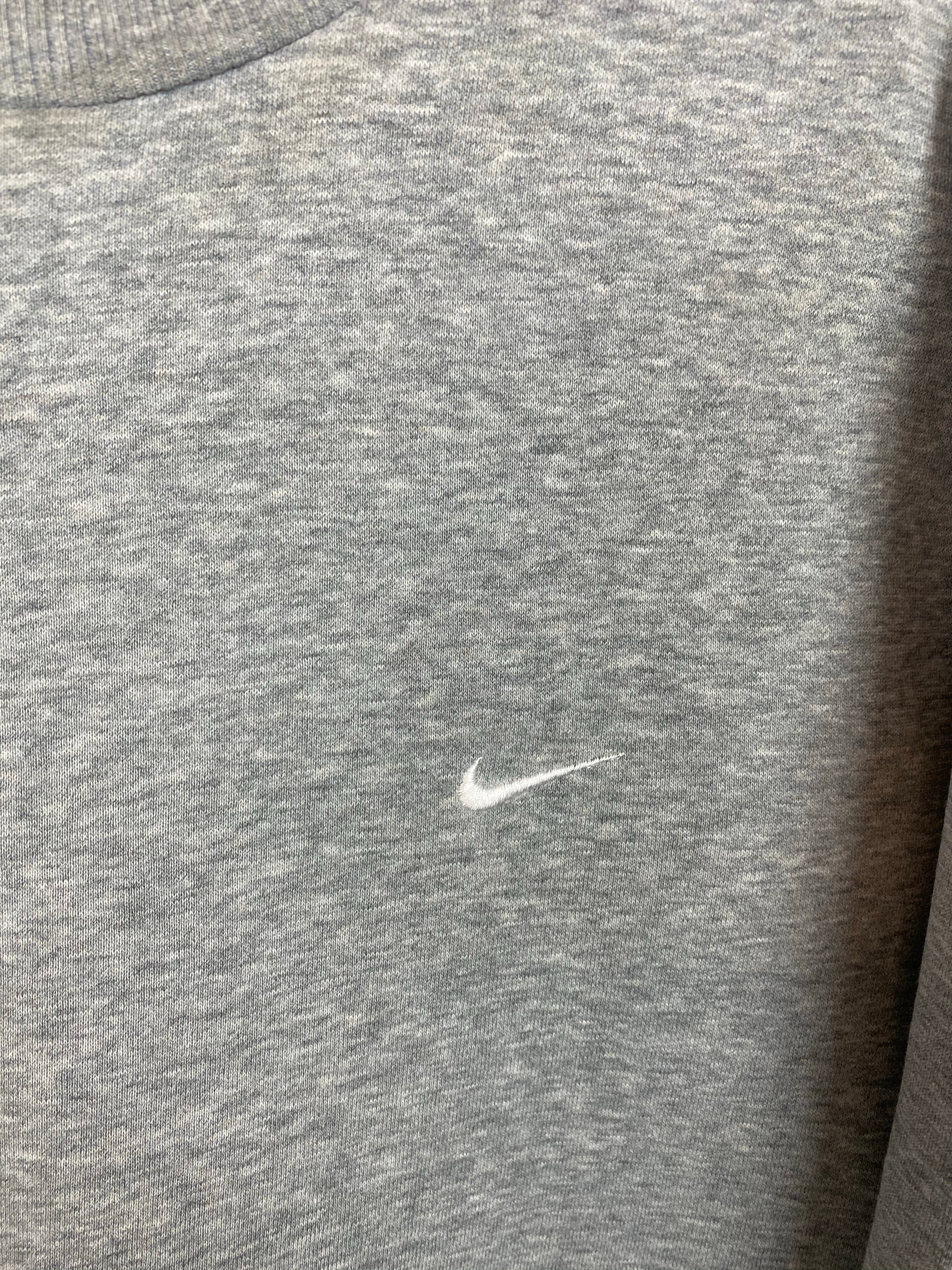 Early 2000s Nike crewneck