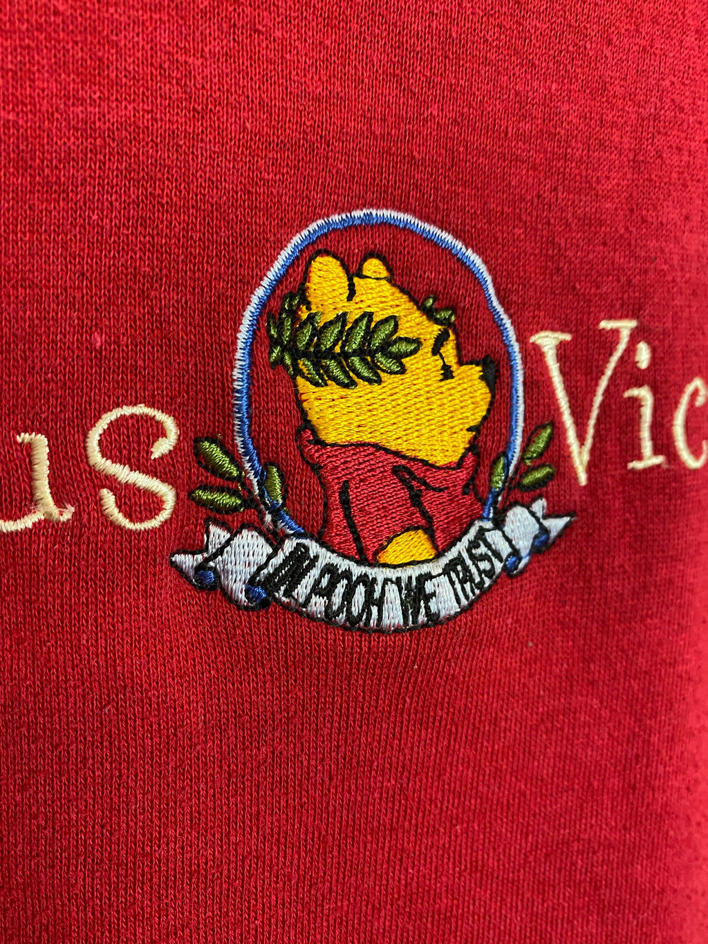 90s embroidered Poohus Victorius crewneck - M/L