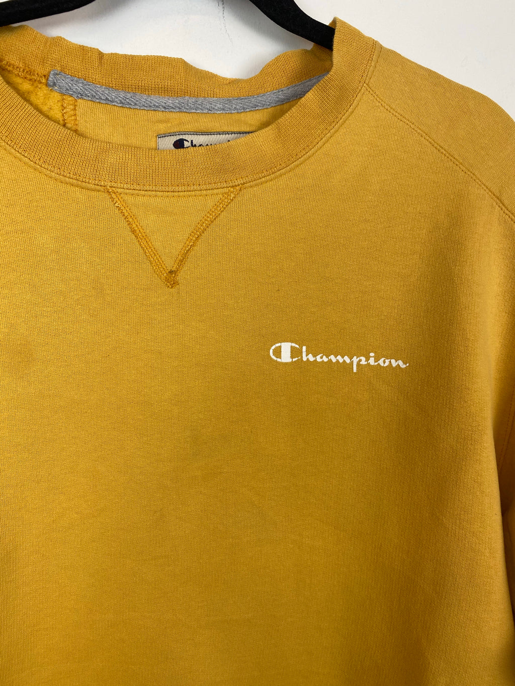 Mustard Champion script crewneck - L