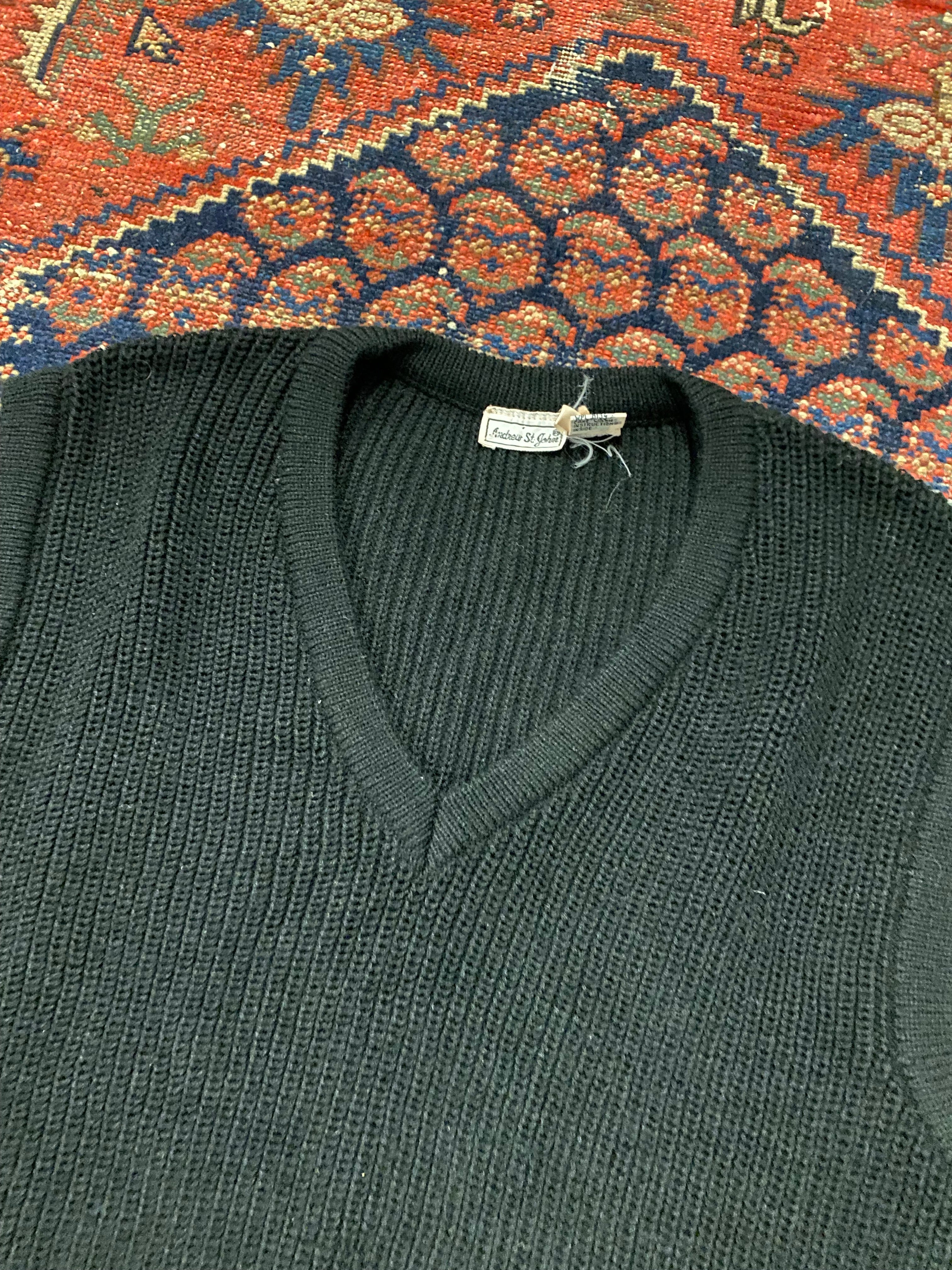 90s Knitted V Neck - L