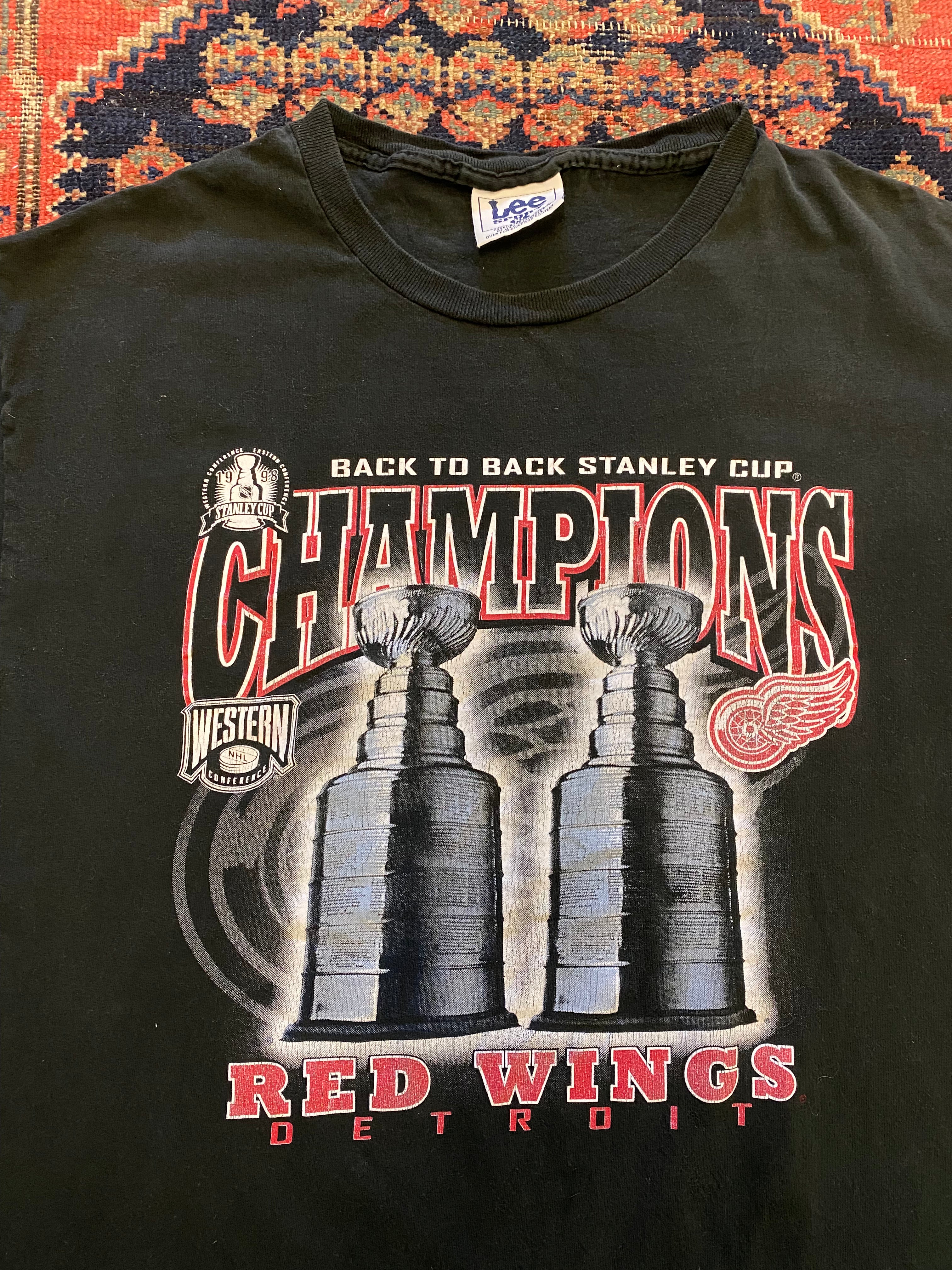 Vintage front and back Detroit redwings t shirt - XL
