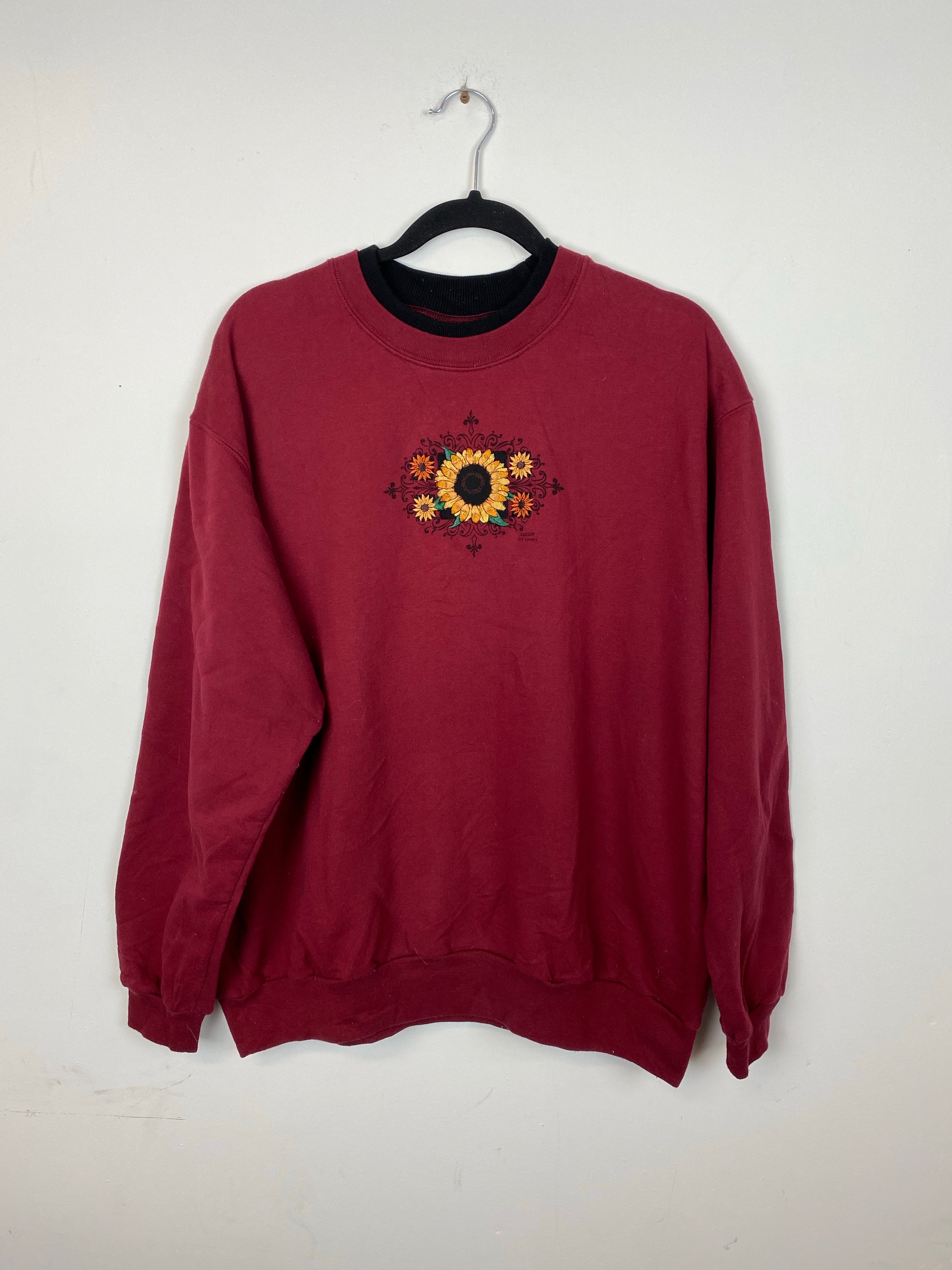 Embroidered flower crewneck