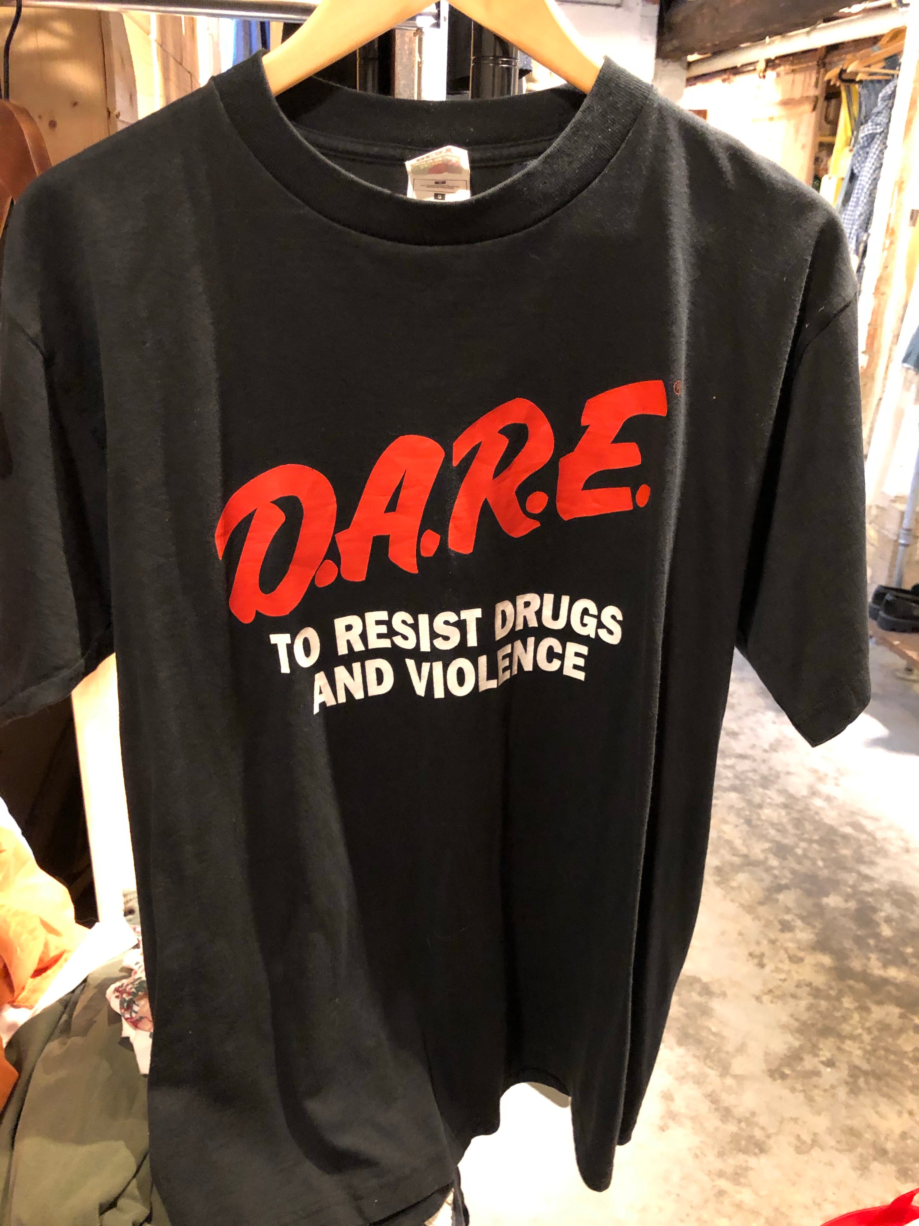 Dare tee
