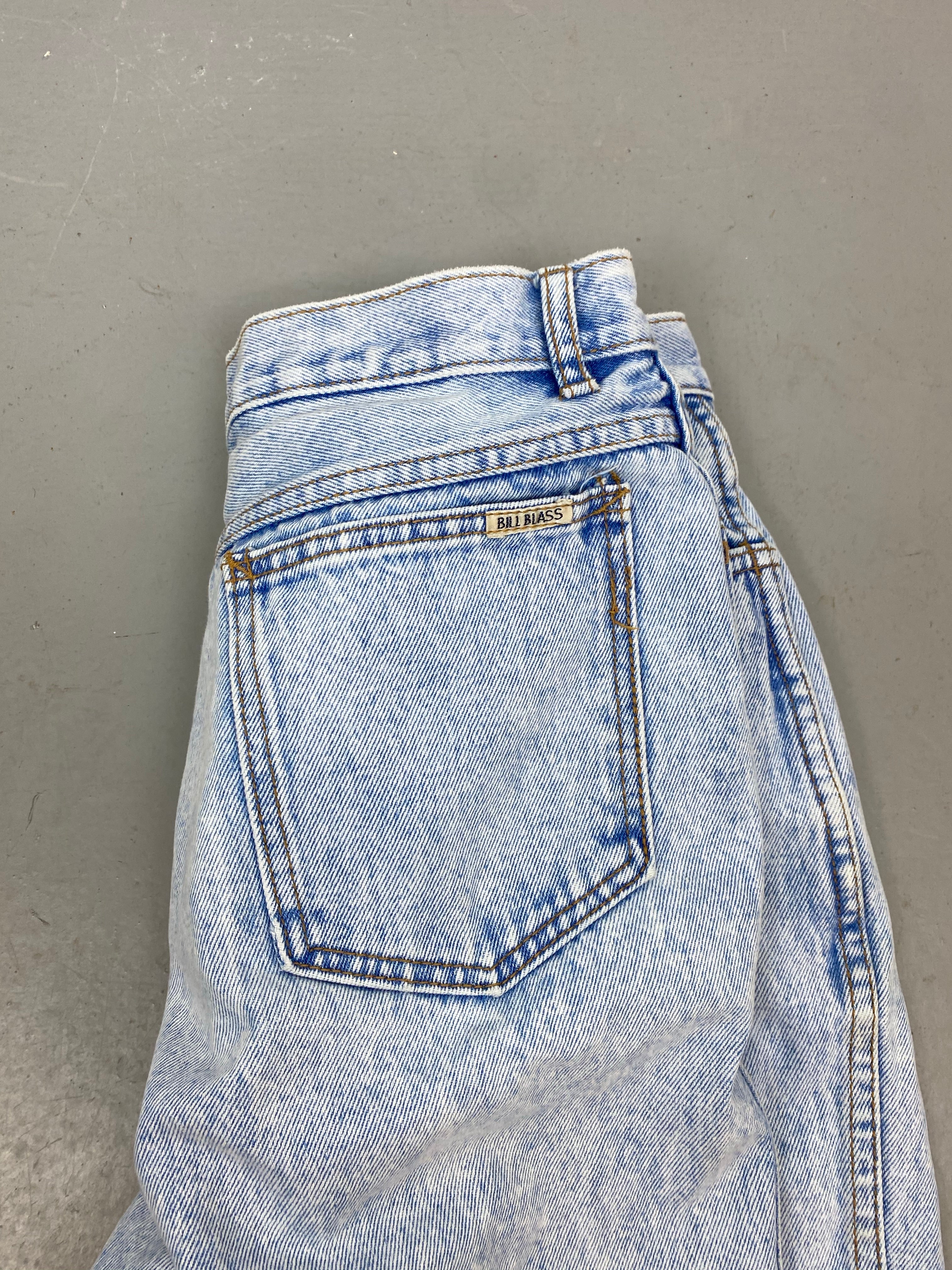 90s High Waisted Frayed Denim Shorts - 29in
