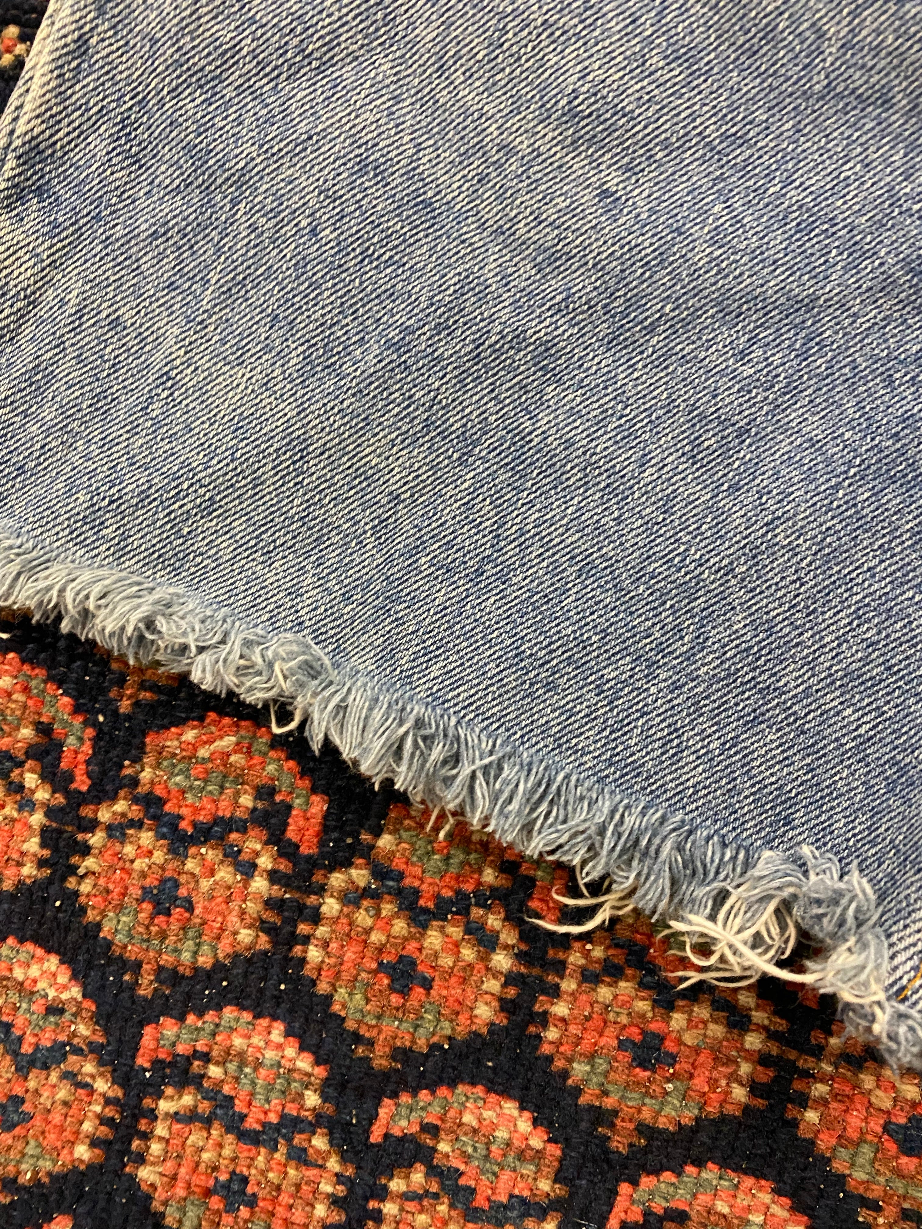 90s Frayed Levi’s Denim Shorts - 30IN/W