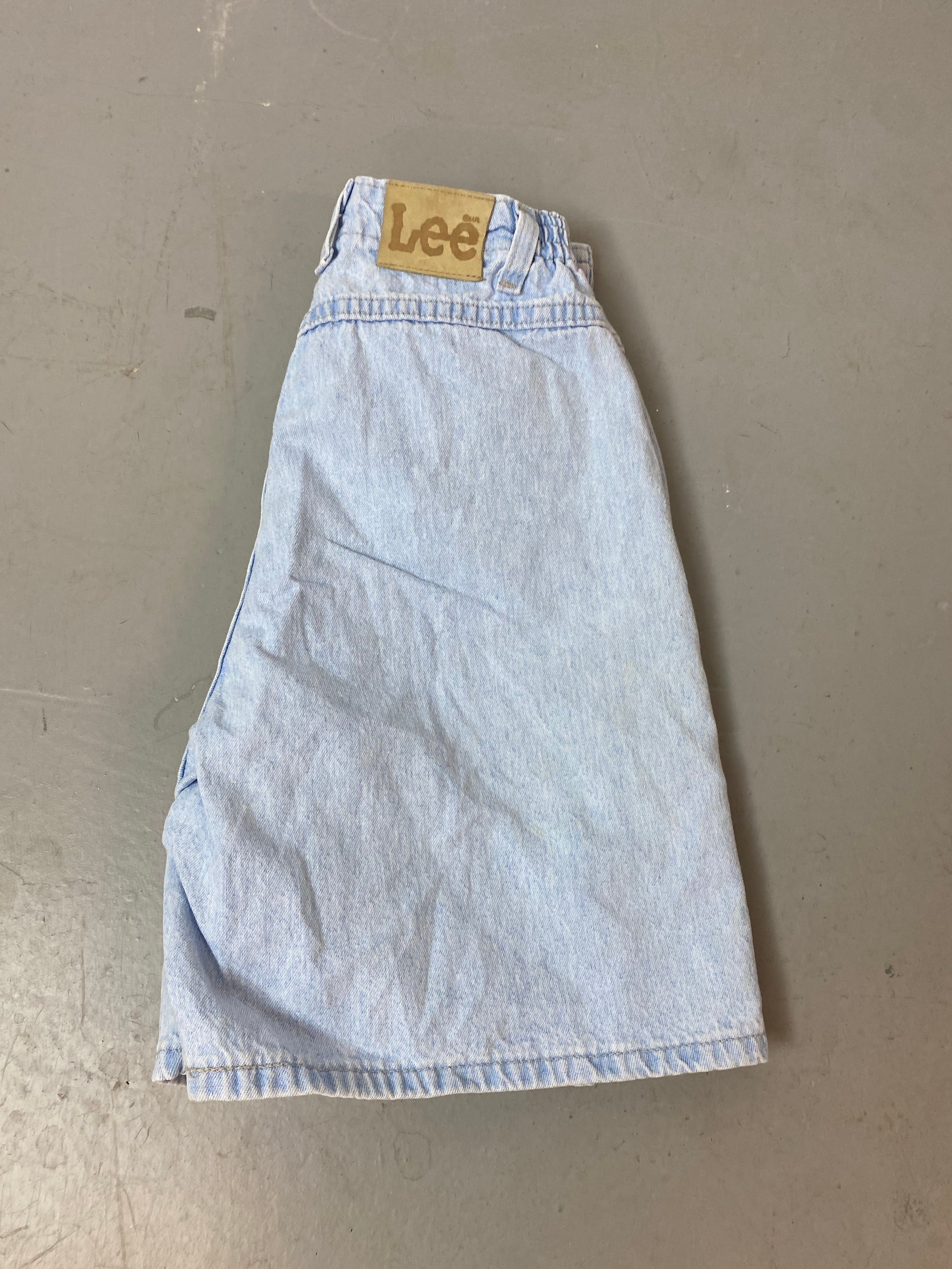 90s High Waisted Lee Denim Shorts - 24-26in